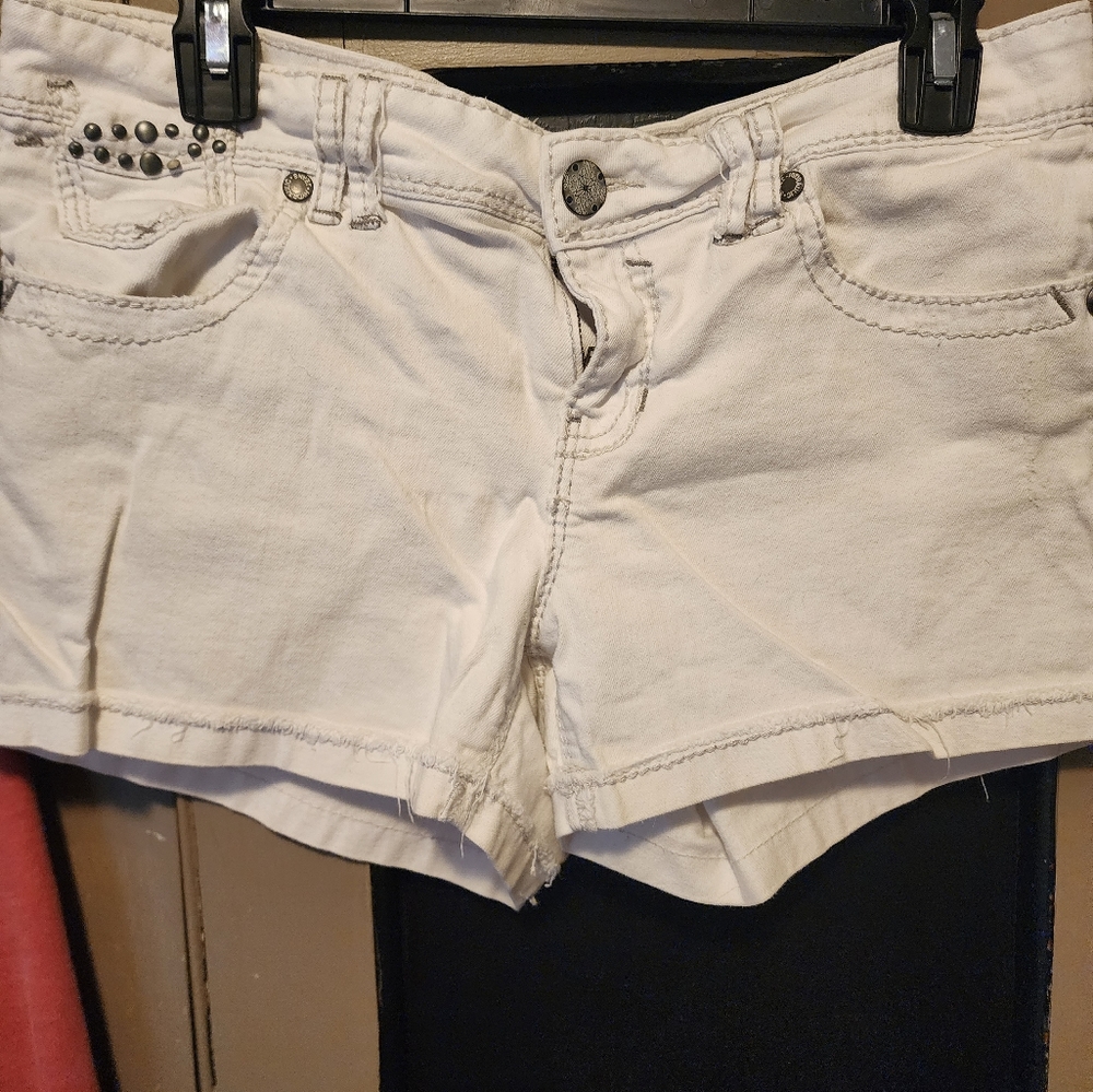 Hydraulic Gramercy White Shorts